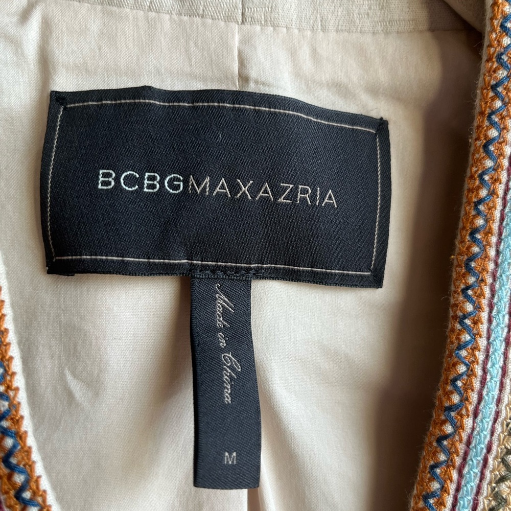 BCBGMaxAzria Crop‎ Jacket Beautiful Embroidery no stains size Medium - Picture 4 of 9